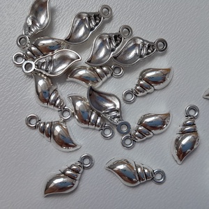 Fém medál - 16x7mm - csiga - 10 db / csomag - antik ezüst szín, Kellékek & szerszámok, Ékszerkellék, Medál csomag, , MESKA