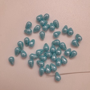 Csepp alakú cseh üveggyöngy - 6x4mm - 20db / csomag - türkizkék, Kellékek & szerszámok, Gyöngyfűzés kellékek, Üveggyöngy, , MESKA