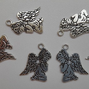 Fém medál - 23x18mm - angyalka - 10 db / csomag - antik ezüst szín, Kellékek & szerszámok, Ékszerkellék, Medál csomag, Ékszerkészítés, MESKA