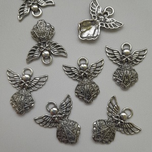 Fém medál - 26x23mm - angyalka - 8 db / csomag - antik ezüst szín, Kellékek & szerszámok, Ékszerkellék, Medál csomag, , MESKA