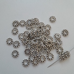 Fém köztes - 6x1mm (lyuk:3mm) - 57 db / csomag - antik ezüst szín, Kellékek & szerszámok, Gyöngyfűzés kellékek, Fém köztesek, , MESKA