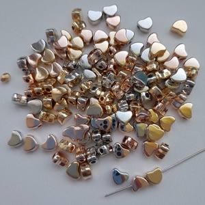 Akrilgyöngy szív - 5x6x3mm - 42 db / csomag - vegyes szín, Kellékek & szerszámok, Gyöngyfűzés kellékek, Egyéb alkatrész, , MESKA