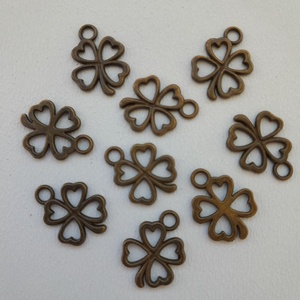Fém medál - 16x12mm - lóhere  - 10 db / csomag - sárgaréz szín, Kellékek & szerszámok, Ékszerkellék, Medál csomag, Ékszerkészítés, MESKA