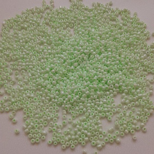 Kínai kásagyöngy - 2mm - 100 gramm / csomag - világoszöld - Meska.hu