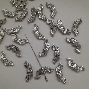 Fém angyalszárny köztes - 18x7mm - antik ezüst szín - választható kiszerelés, Kellékek & szerszámok, Ékszerkellék, Charmok, Ékszerkészítés, MESKA