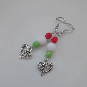 Nemzeti színű fülbevaló - szív, Ékszer, Fülbevaló, Lógó fülbevaló, Ékszerkészítés, Gyöngyfűzés, gyöngyhímzés, MESKA