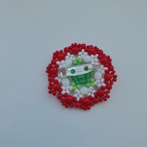 Nemzeti színű gyöngy kokárda kitűző - ékszer - kitűző és bross - Meska.hu