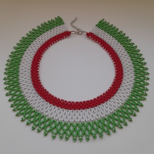 Nemzeti színű gyöngy nyaklánc - esküvő - ékszer - nyaklánc - Meska.hu