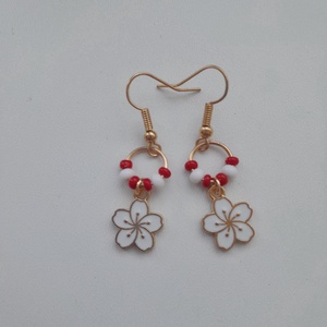 Fülbevaló - virág, Ékszer, Fülbevaló, Lógó fülbevaló, Ékszerkészítés, MESKA