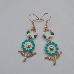 Fülbevaló - virág - ékszer - fülbevaló - lógó fülbevaló - Meska.hu