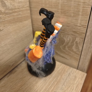 Varázsgömbös mini boszi üst - otthon & életmód - dekoráció - halloween - halloweeni asztaldísz - Meska.hu