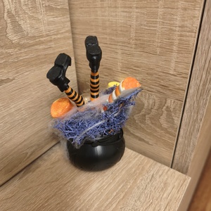 Varázsgömbös mini boszi üst - otthon & életmód - dekoráció - halloween - halloweeni asztaldísz - Meska.hu