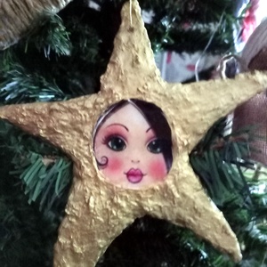 Aranycsillag kisasszony 2. papírmasé függődísz - karácsony - karácsonyi lakásdekoráció - karácsonyfadíszek - Meska.hu