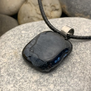 Egy darabka meteorit, üvegmedál, nyaklánc, üvegékszer - ékszer - nyaklánc - medálos nyaklánc - Meska.hu