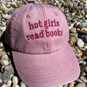 Hot girls read books siltes sapka - ruha & divat - sál, sapka, kendő - sapka - Meska.hu