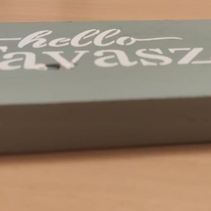 Tavaszi raklap tábla - otthon & életmód - dekoráció - fali és függő dekoráció - felirat - Meska.hu