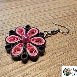 Rózsaszín-fekete virágos lógós papír fülbevaló választható díszkővel - quilling ékszer, könnyű fülbevaló - Virágos álom, Ékszer, Fülbevaló, Lógó fülbevaló, Papírművészet, MESKA