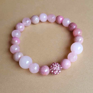 Szerelem  Ásványkarkötő rózsakvarccal és thulittalAjándék ötlet, akár Karácsonyra, Szülinapra, Évfordulóra - ékszer - karkötő - ásványkarkötő - Meska.hu