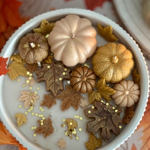 Extra nagy őszi tökös illatgyertya kerámia tálban - otthon & életmód - gyertya, illat, aroma - gyertya - Meska.hu