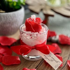 Rózsa illatgyertya pohárban Valentin napra, anyák napjára, nőnapra, pedagógus napra többféle színben, Otthon & Életmód, Gyertya, illat, aroma, Gyertya, Gyertya-, mécseskészítés, MESKA