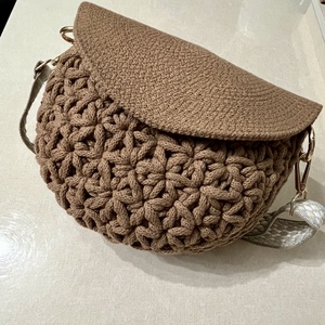 Jázmin mintás crossbody, Táska & Tok, Kézitáska & válltáska, Válltáska, Horgolás, MESKA