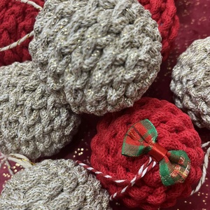 Horgolt karácsonyfadísz - karácsony - karácsonyi lakásdekoráció - karácsonyfadíszek - Meska.hu