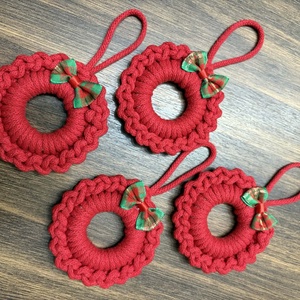 Horgolt karácsonyfadísz - karácsony - karácsonyi lakásdekoráció - karácsonyfadíszek - Meska.hu