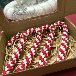 Makramé cukorkabot - karácsony - karácsonyi lakásdekoráció - karácsonyfadíszek - Meska.hu