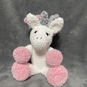 Amigurumi unikornis, Játék & Sport, Plüssállat & Játékfigura, Unikornis, Horgolás, MESKA