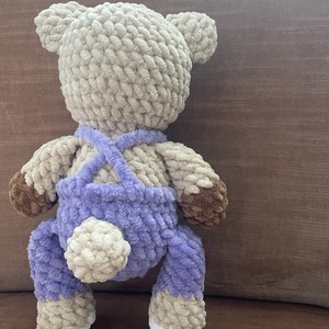 Horgolt maci lila nadrágban - játék & sport - plüssállat & játékfigura - maci - Meska.hu