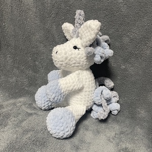 Horgolt unikornis, Játék & Sport, Plüssállat & Játékfigura, Plüss mesefigurák, Horgolás, MESKA