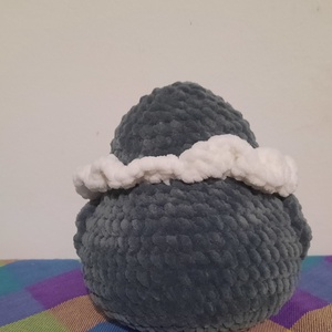 Csillogós szemű horgolt holló (Sylus morcos hollócskája) - kellékek & szerszámok - dekorációs kellékek - figurák - Meska.hu
