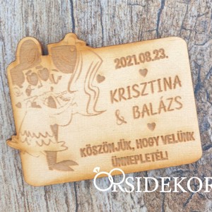 Retro jegyespár, figurás köszönetajándék, modern fa hűtőmágnes - Meska.hu