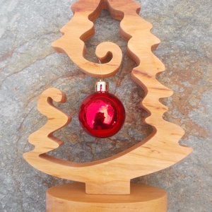 Fenyőfa gömbbel natúr, Karácsony, Karácsonyi lakásdekoráció, Karácsonyi lakásdíszek, Famegmunkálás, MESKA