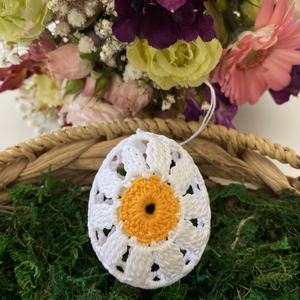 Horgolt tojás dekoráció - margarétás - ünnepi díszek, dekorációk - húsvéti díszek és dekorációk - húsvéti tojásfadíszek - Meska.hu