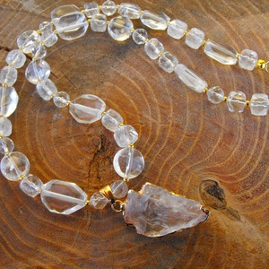 Ragyogó hegyikristályok nyaklánc medállal, acél szerelék, Ékszer, Nyaklánc, Medál, Ékszerkészítés, Felhasznált alapanyagok: hegyikristály, aranyozott acél szerelék.
A nyakláncot orvosi acél szerelék..., MESKA