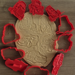 Verdák (Cars) Sütiforma Szett Lightning McQueen és barátai  3D Nyomtatott Cookie Cutter, Otthon & Életmód, Konyhafelszerelés, tálalás, Sütés, főzés, Sütikiszúró, Mindenmás, MESKA