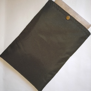 Vízhatlan könyvtok, sötét khaki - Meska.hu