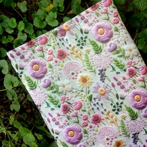 Vízhatlan könyvtok, tablettok vagy e-book tok, virágos hímzés mintás, Otthon & Életmód, Papír, írószer, Mappa, Varrás, MESKA