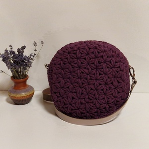 Horgolt kis crossbody körtáska - Meska.hu