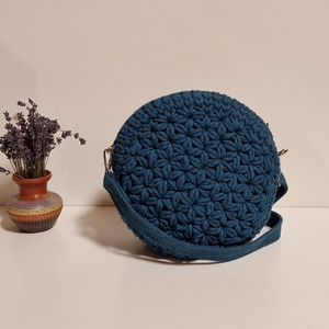 Horgolt kis crossbody körtáska - Meska.hu