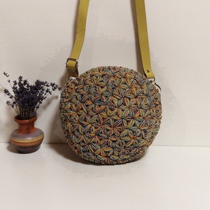 Horgolt kis crossbody körtáska - Meska.hu
