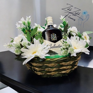 Virágos Ital Kosár( 1l Ballantines whisky), Otthon & Életmód, Dekoráció, Virágdísz és tartó, Csokor & Virágdísz, , MESKA