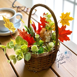 Őszi kosár dísz mókussal - otthon & életmód - dekoráció - asztal és polc dekoráció - asztaldísz - Meska.hu