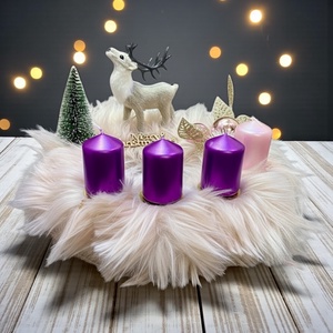 Adventi Koszorú  Fehér Szarvassal és Lila Gyertyákkal - Meska.hu