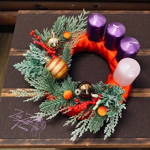 Piros-bordó adventi koszorú lila gyertyákkal - karácsony - adventi díszek - adventi koszorú - Meska.hu