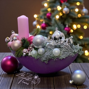Lila tálas karácsonyi kompozíció � hintó díszítéssel - karácsony - karácsonyi lakásdekoráció - ünnepi asztaldekoráció - Meska.hu
