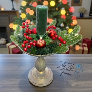 Talpas ezüstzöld gyertyadísz piros bogyókkal - karácsony - adventi díszek - adventi gyertyadíszek és koszorúdíszek - Meska.hu