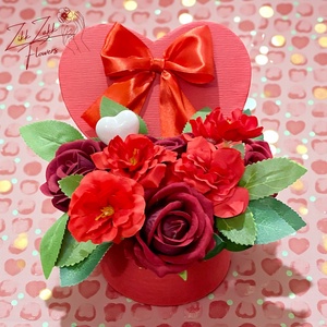 Piros szív dobozos rózsakompozíció masnival - otthon & életmód - virágdekoráció - virágok - virágbox - Meska.hu