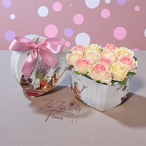 Szív alakú vintage box � barack és krém örök rózsákkal, Otthon & Életmód, Virágdekoráció, Virágok, Virágbox, , MESKA